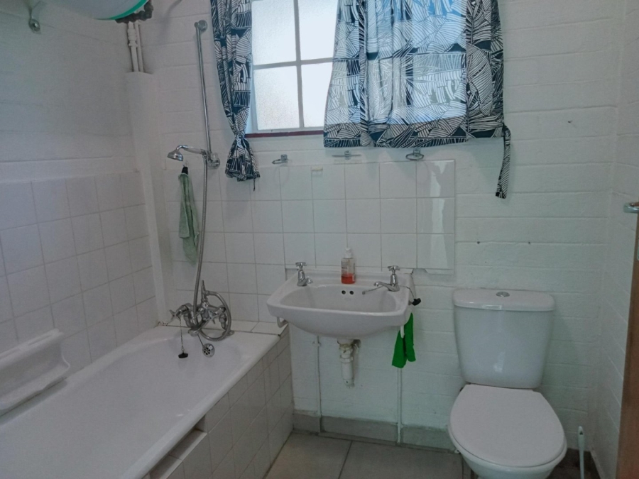 1 Bedroom Property for Sale in Newlands Western Cape